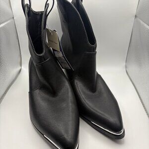 Universal Thread black western boots NWT size 6